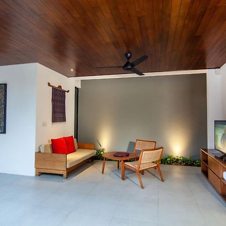 Abia Villa Legian Bagian luar foto
