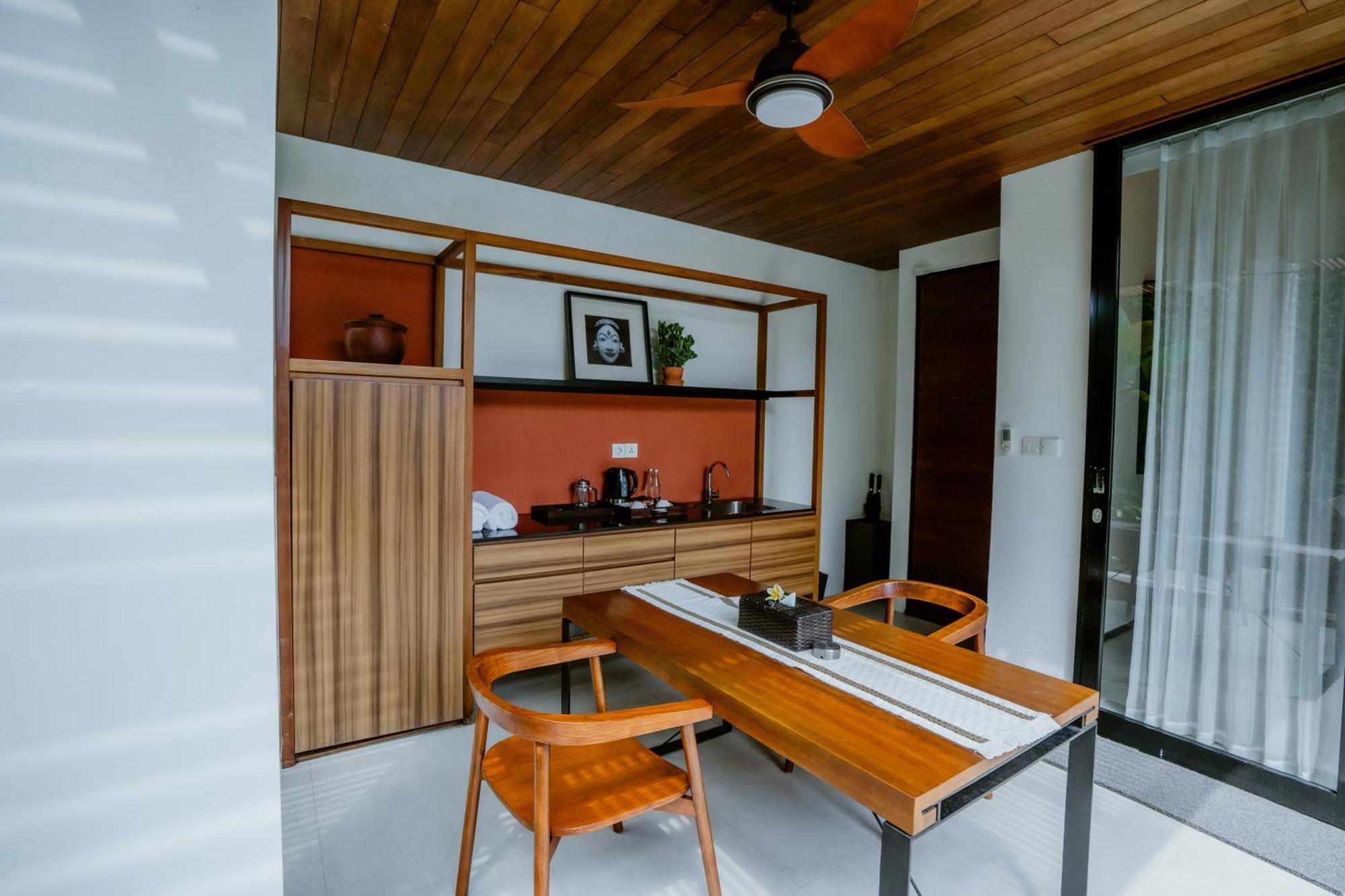 Abia Villa Legian Bagian luar foto